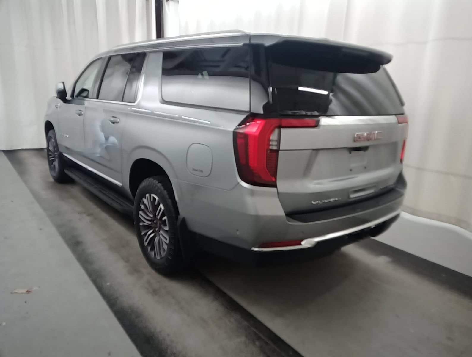 gmc yukon xl 2025 1GKS2GR88SR356154 image gmc yukon xl 2025 1GKS2GR88SR356154 image